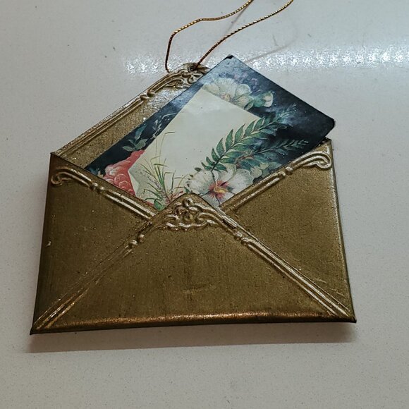 CHRISTMAS ORNAMENT DEPICTING AN ANTIQUE ENVELOPE - Picture 2 of 2